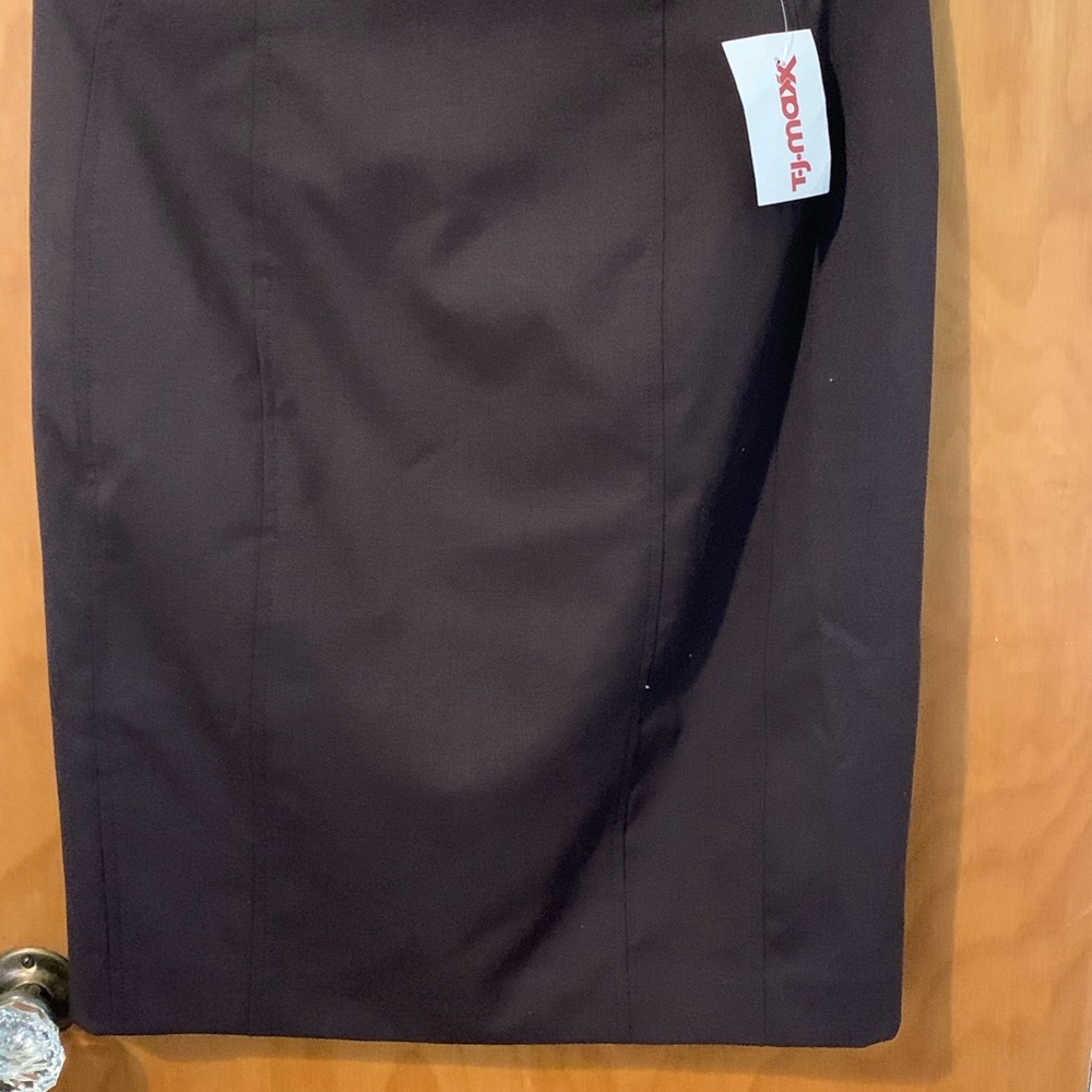 Brown skirt - Picture 3 of 5